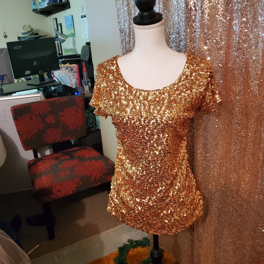 Large Pretty Guide sequin Rose Gold Shirt